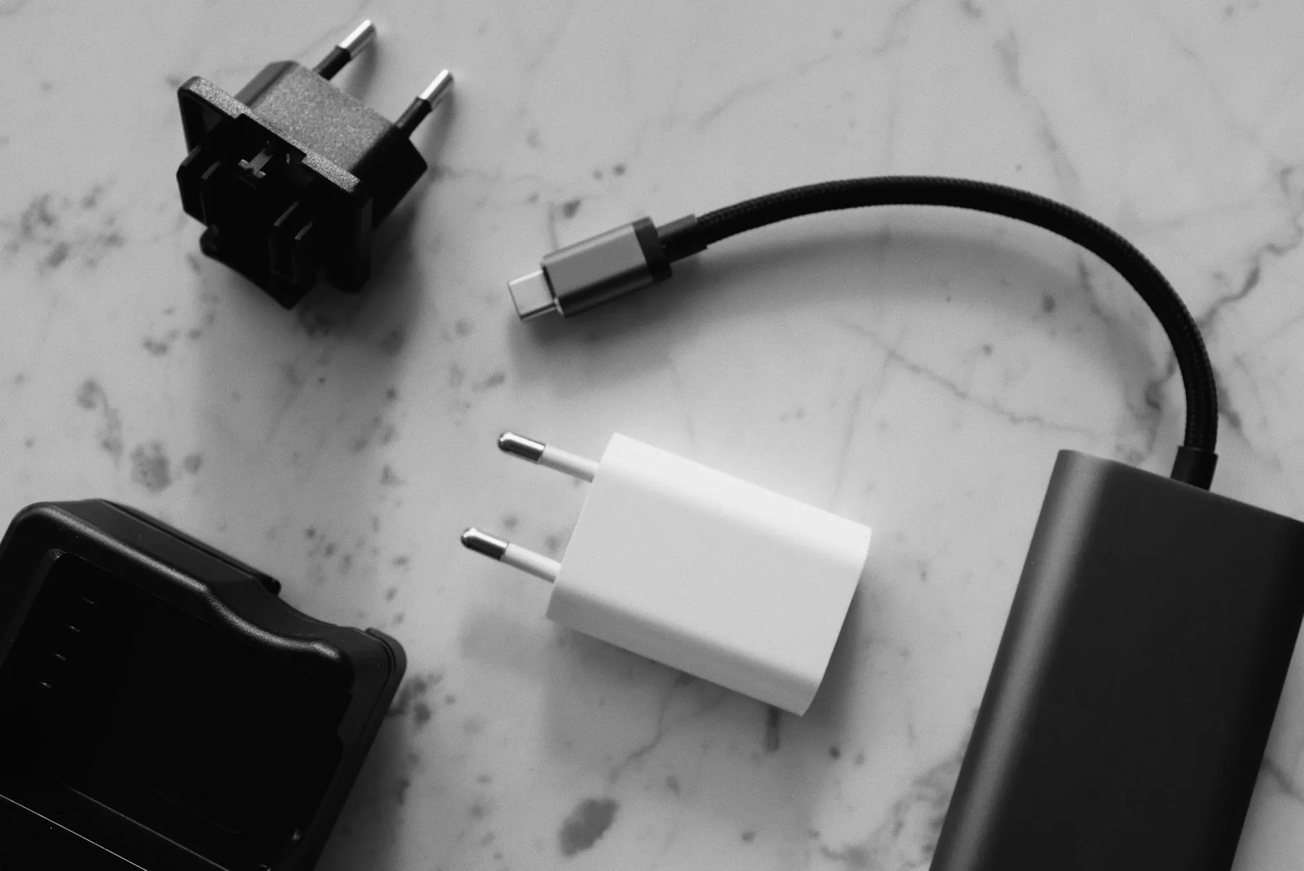 企业级软件开发技术栈选择指南：提升移动应用性能与稳定性