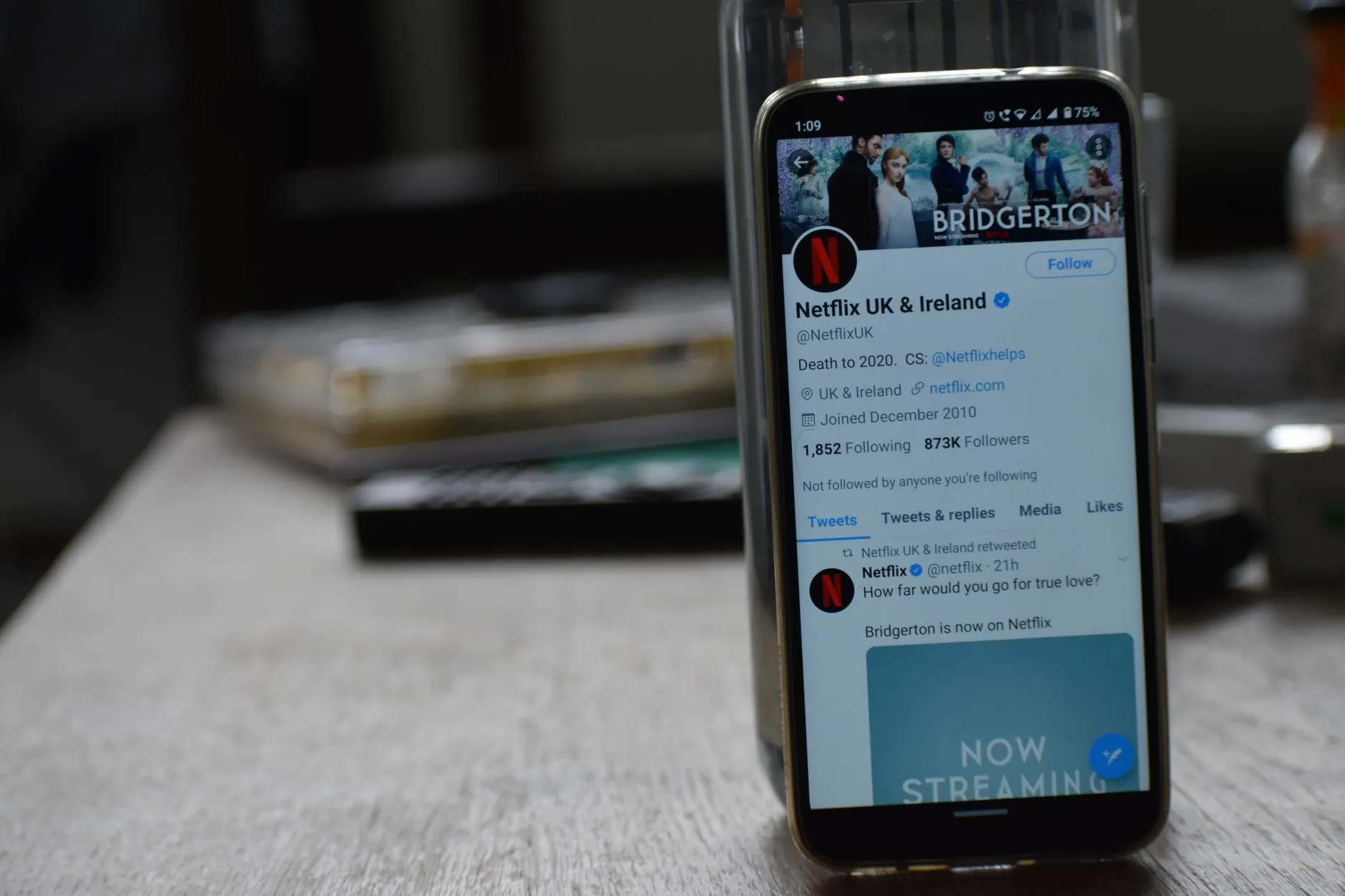 海南企业移动端开发选型指南：APP定制与小程序开发优劣对比