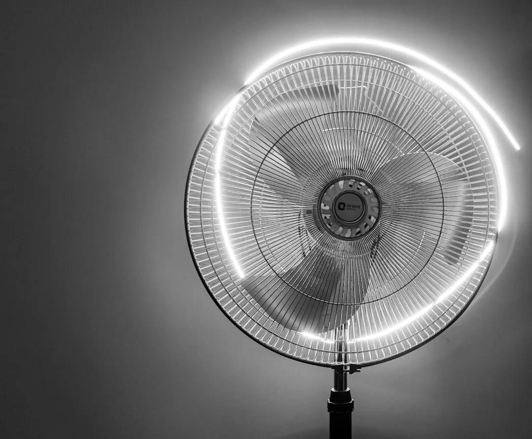 东方双新文科技小程序定制方案：功能模块与行业适配指南